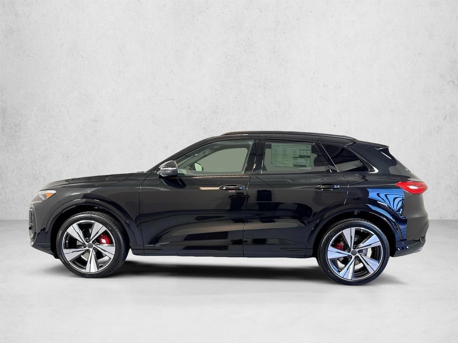 Thumbnail: 2026 Audi SQ5 - 2