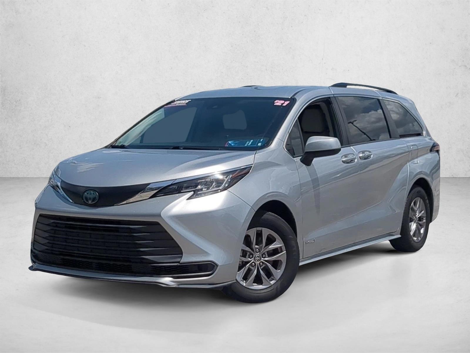 Thumbnail: 2021 Toyota Sienna - 1