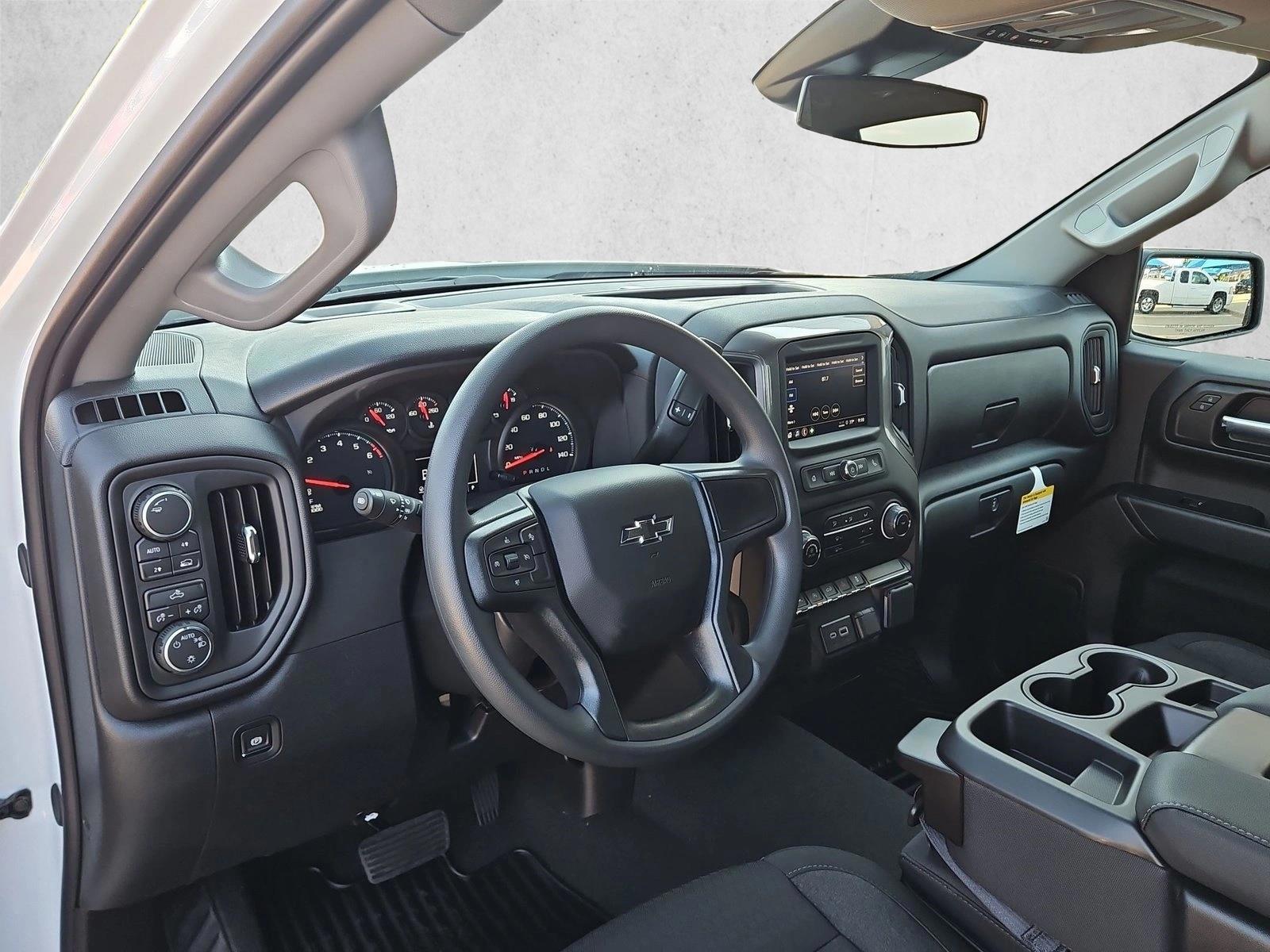 Thumbnail: 2026 Chevrolet Silverado 1500 - 3
