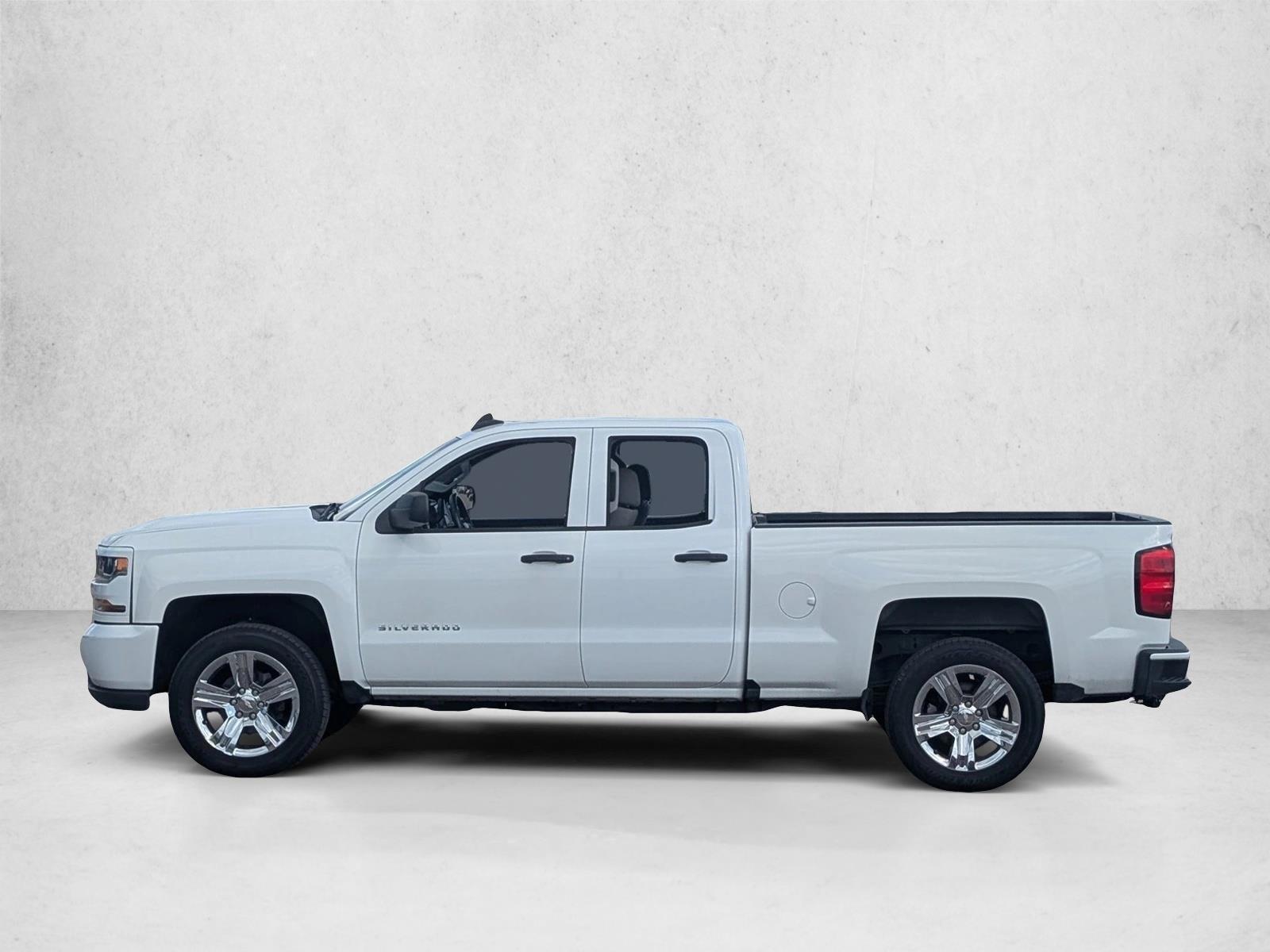 Thumbnail: 2018 Chevrolet Silverado 1500 - 2