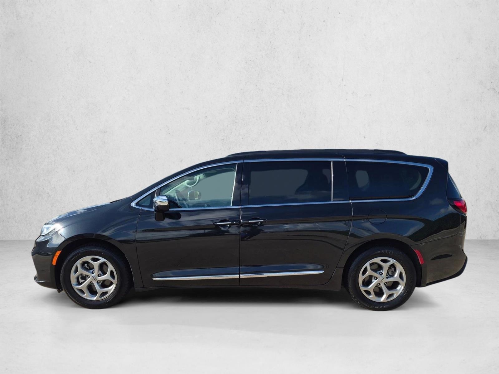 Thumbnail: 2023 Chrysler Pacifica - 2