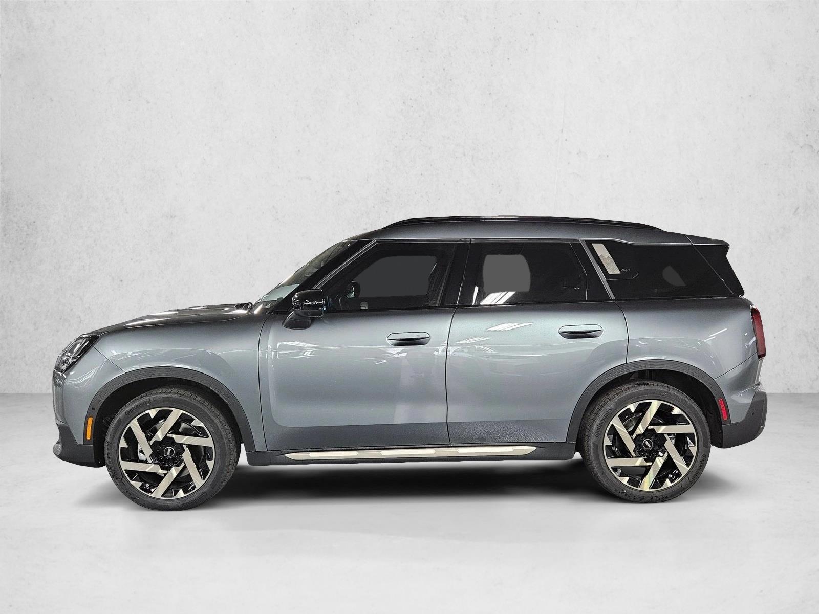 Thumbnail: 2027 MINI Cooper Countryman - 2