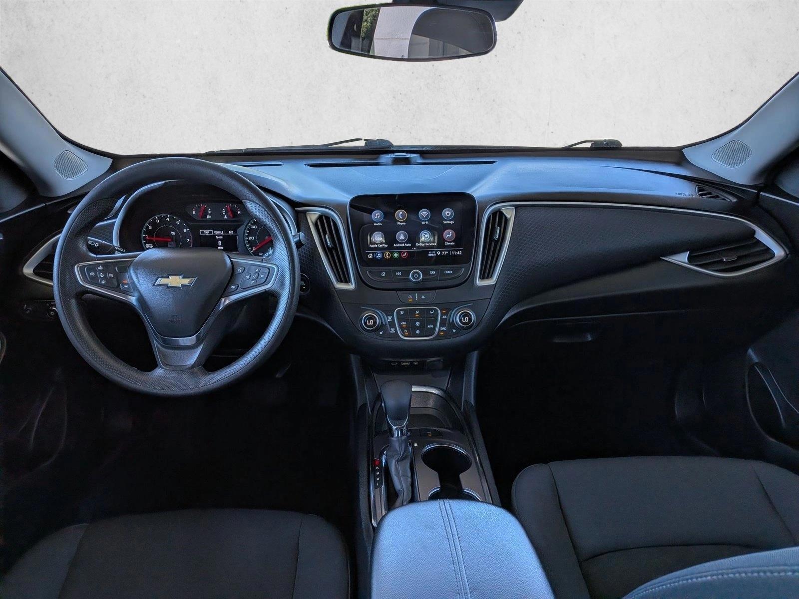 Thumbnail: 2024 Chevrolet Malibu - 3