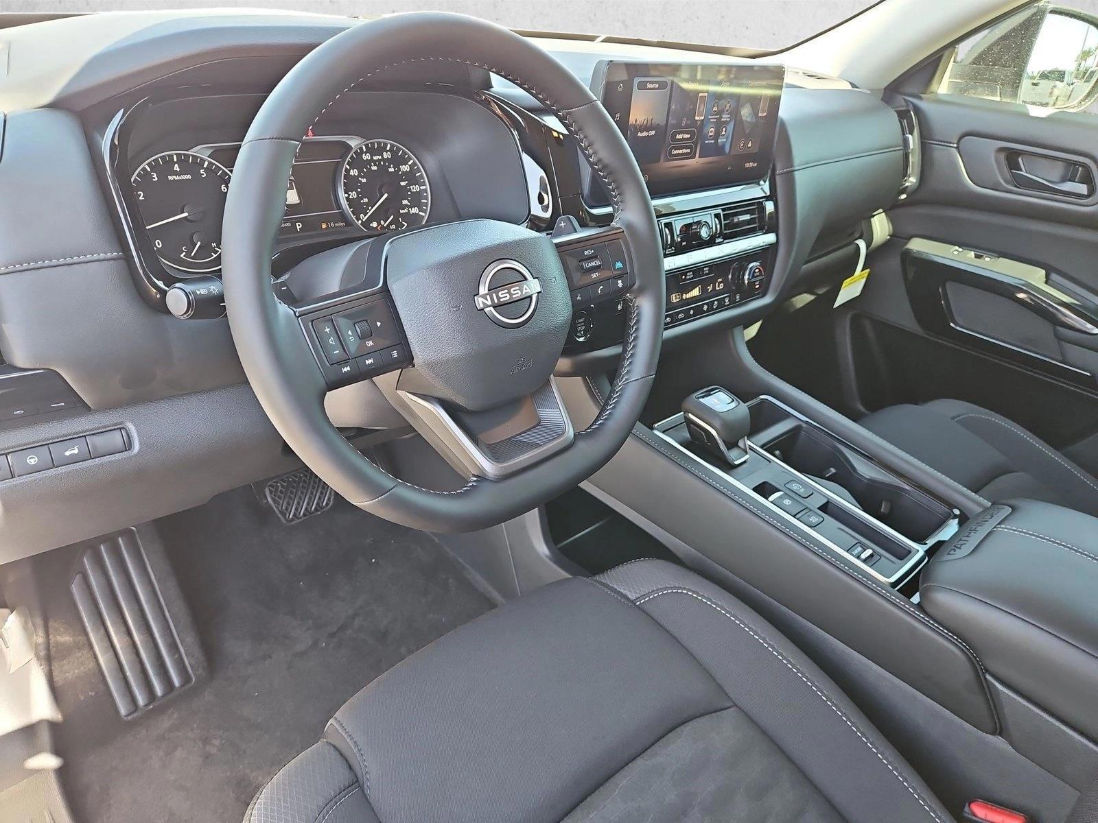 Thumbnail: 2026 Nissan Pathfinder - 3