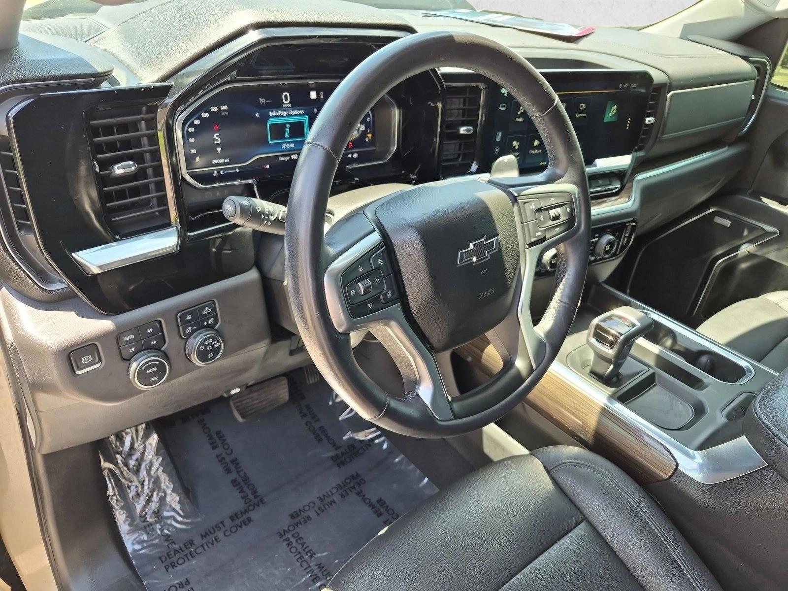 Thumbnail: 2022 Chevrolet Silverado 1500 - 3