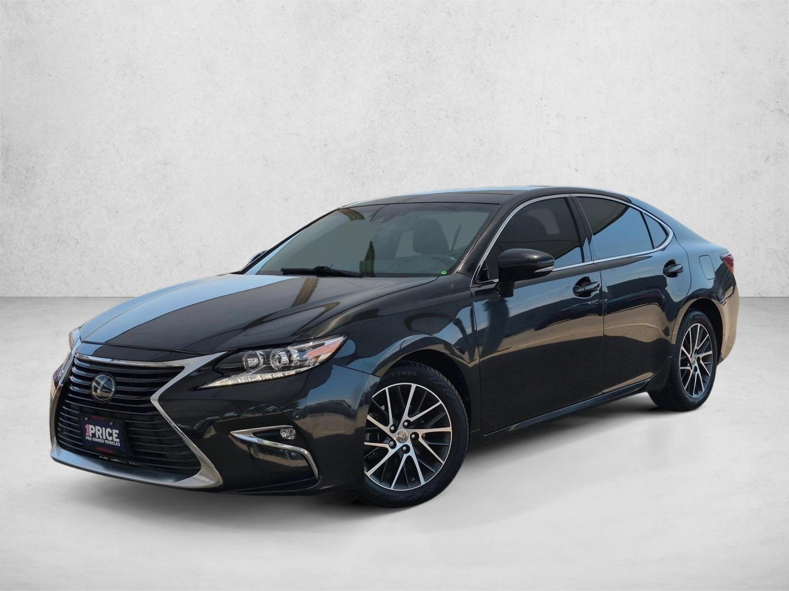 2017 Lexus ES 350 350's photo