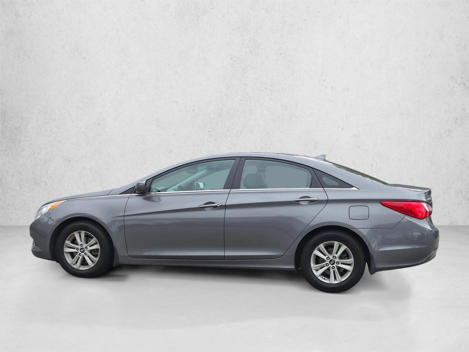 Thumbnail: 2012 Hyundai Sonata - 2