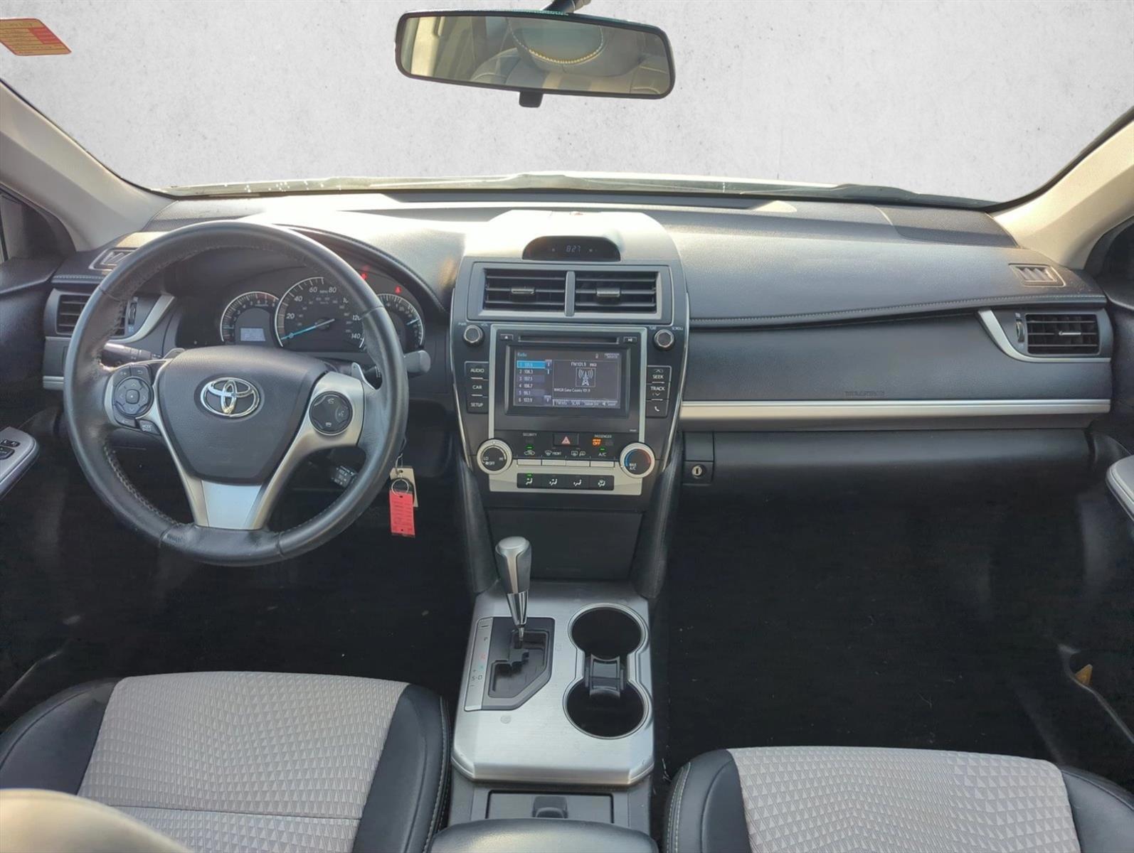 Thumbnail: 2014 Toyota Camry - 4