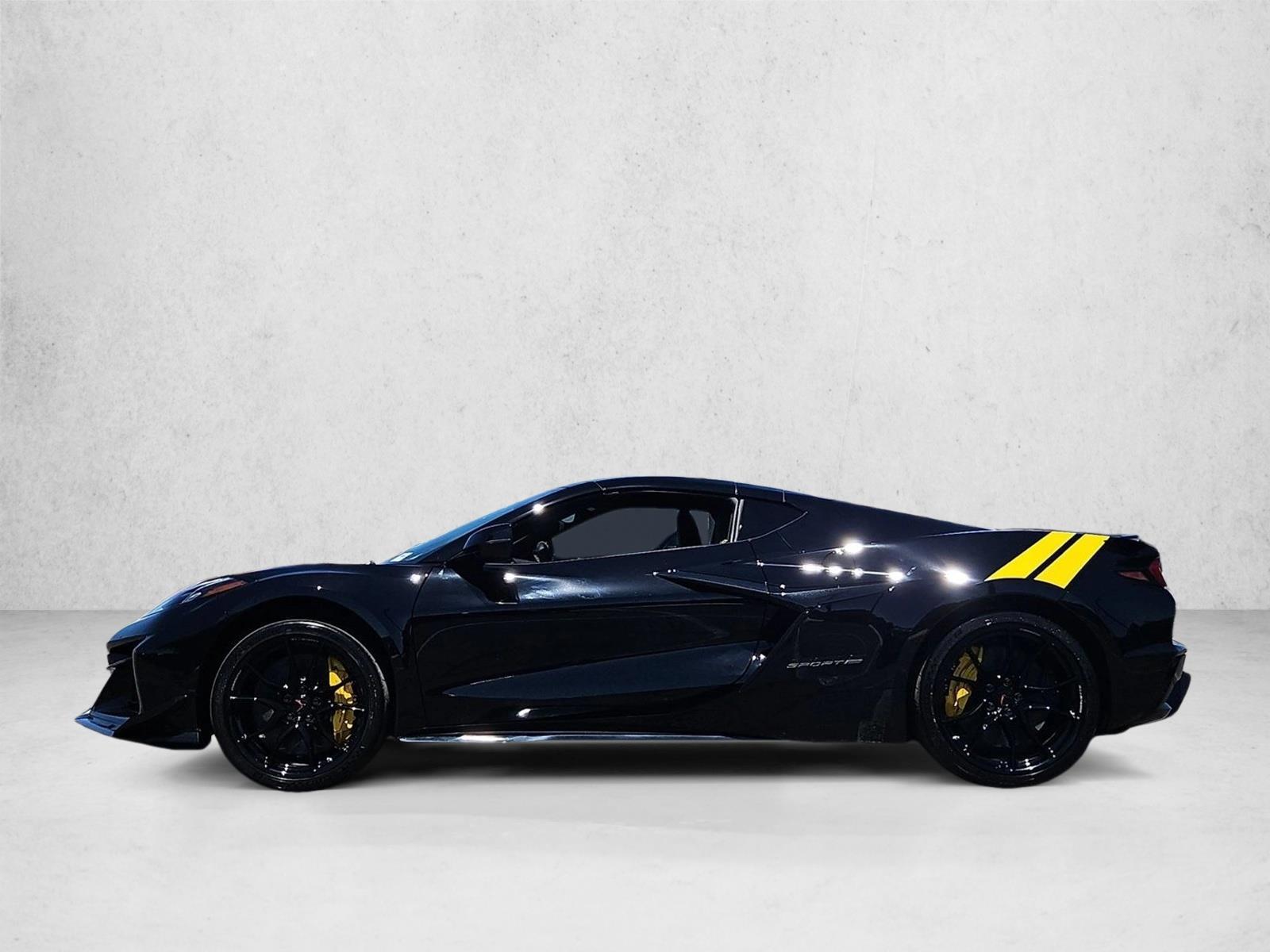 Thumbnail: 2027 Chevrolet Corvette - 2