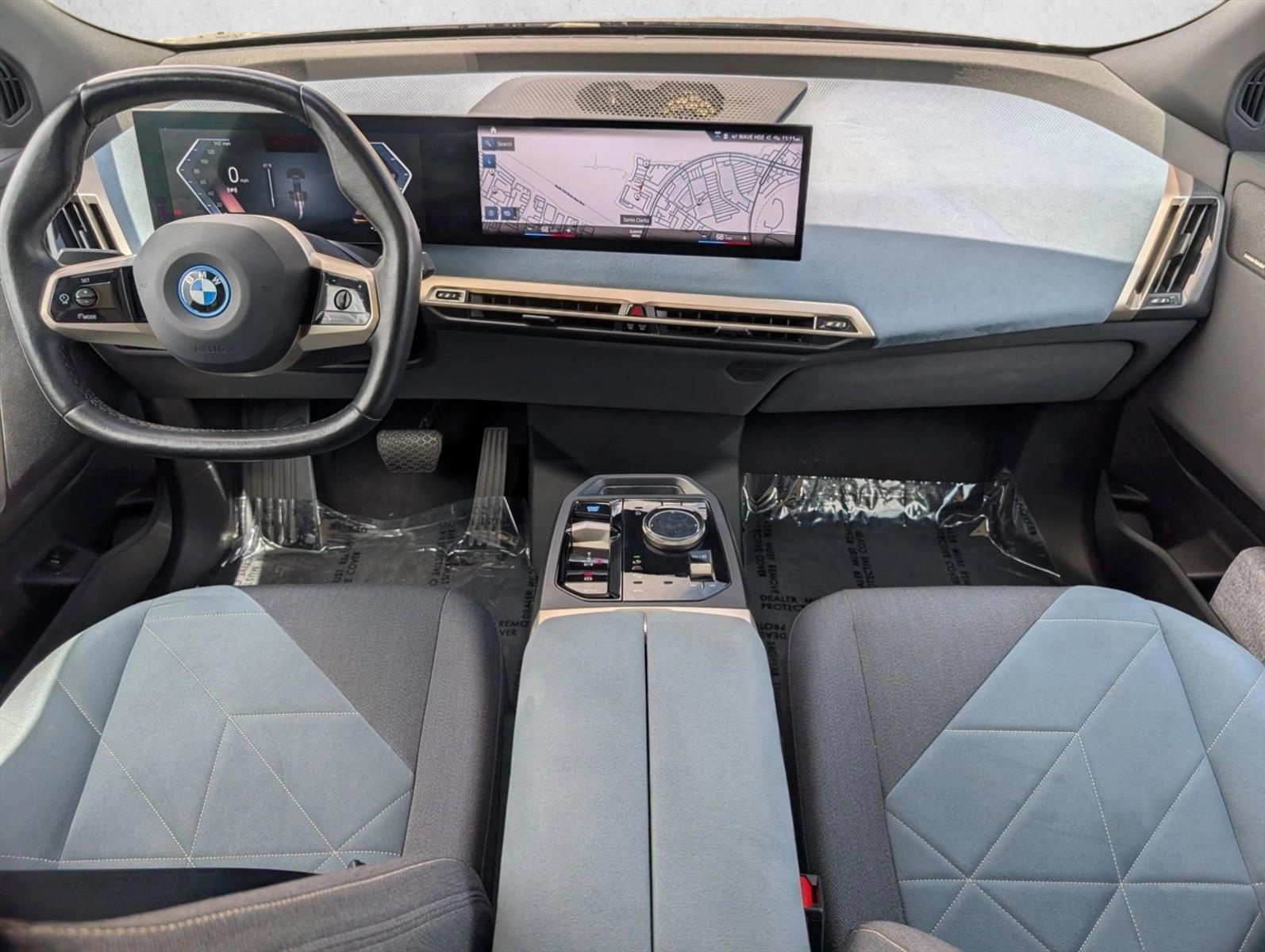 Thumbnail: 2022 BMW iX - 3
