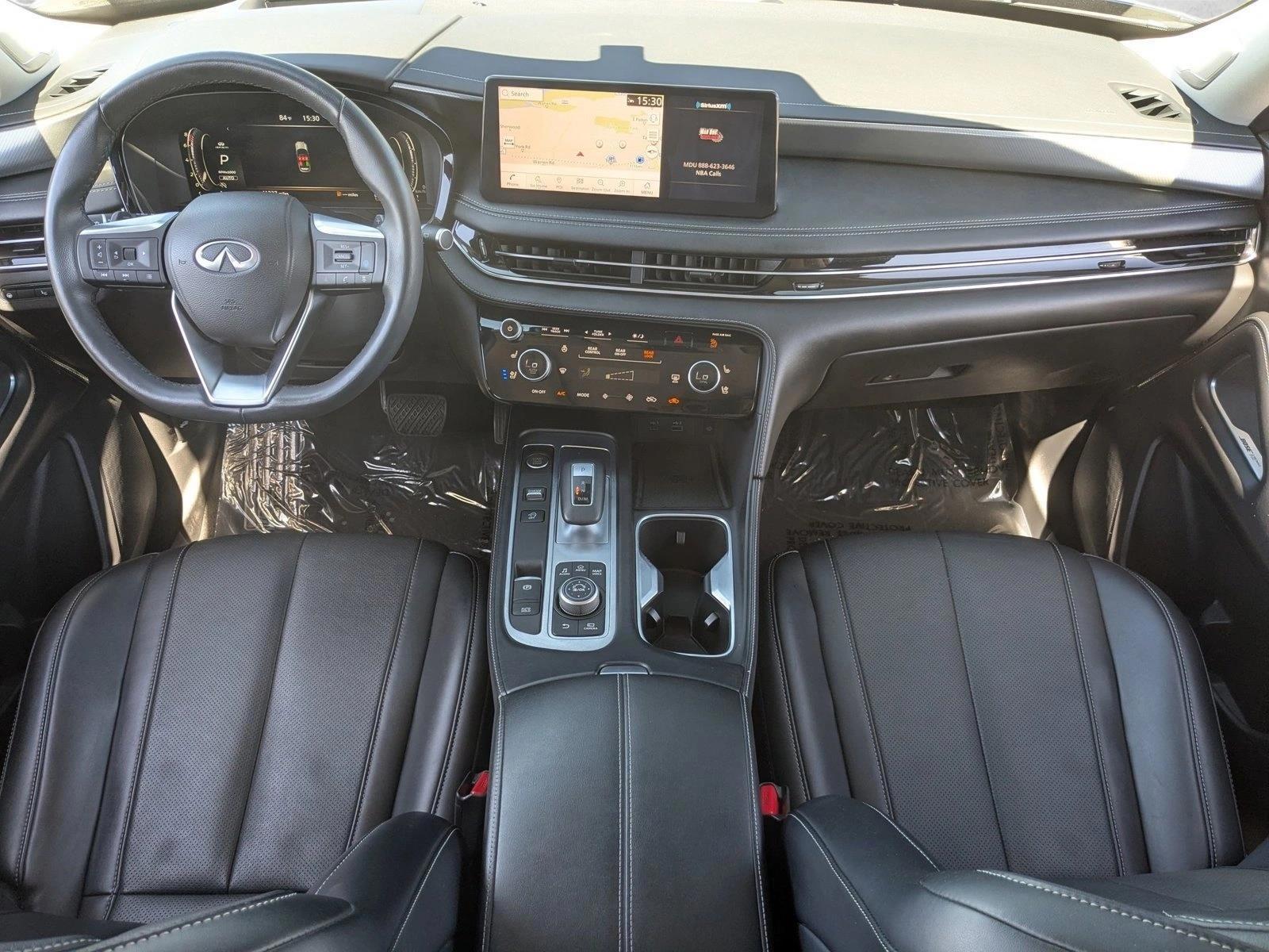 Thumbnail: 2023 INFINITI QX60 - 3