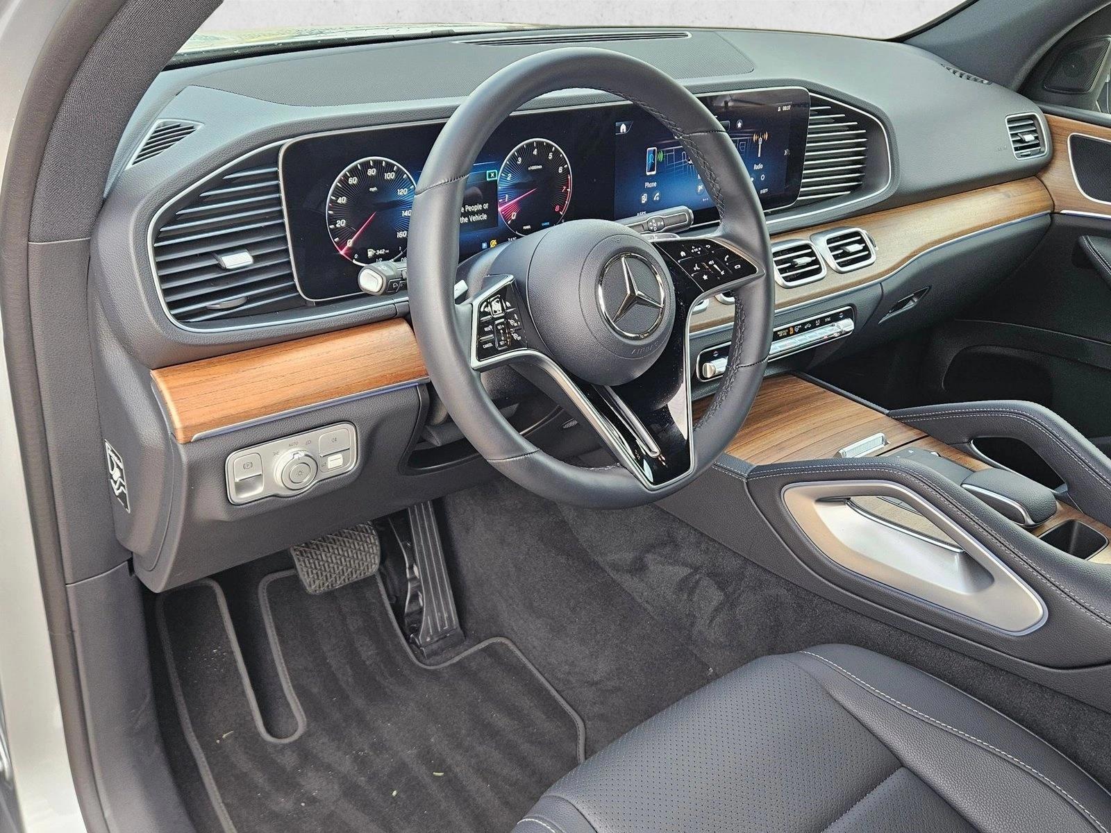 Thumbnail: 2026 Mercedes-Benz GLE - 3