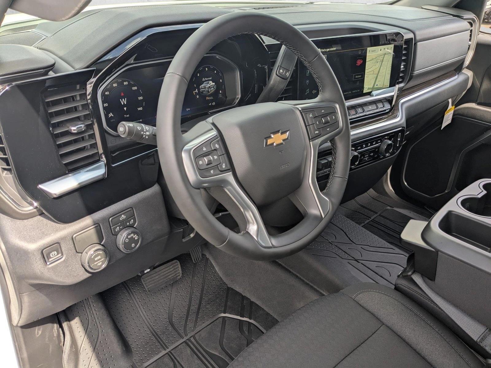 Thumbnail: 2026 Chevrolet Silverado 1500 - 3