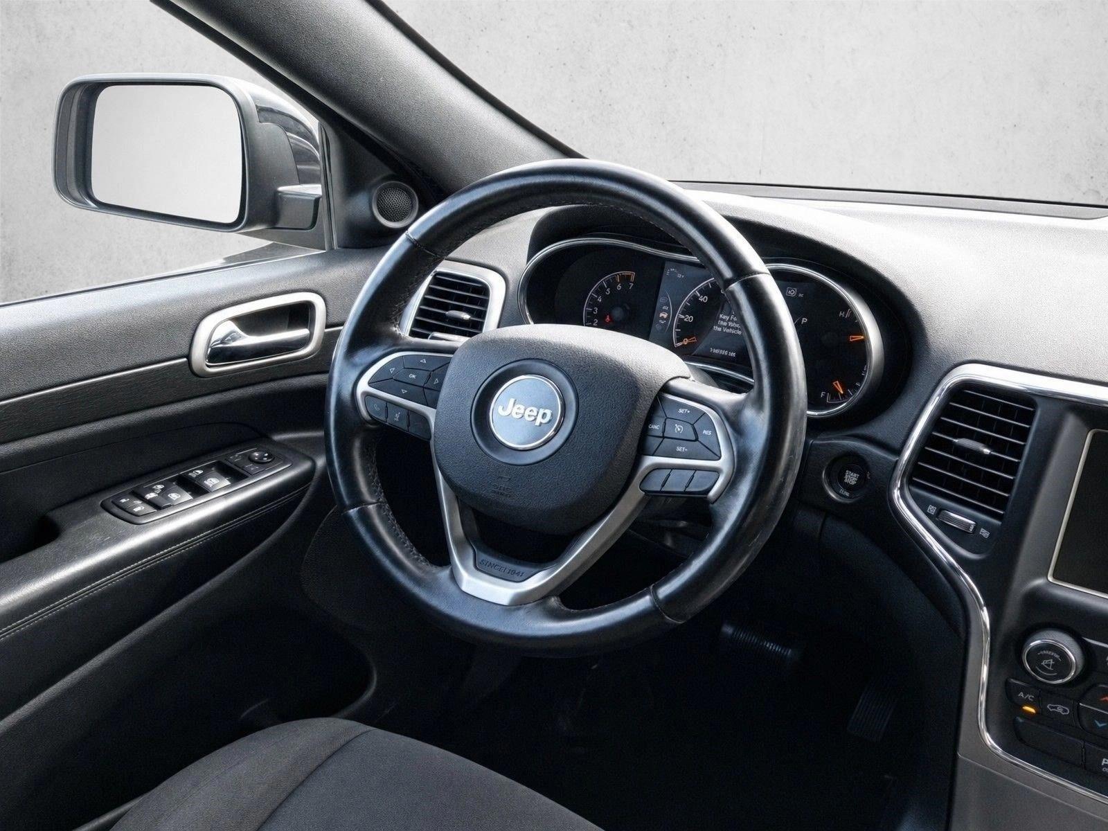 Thumbnail: 2018 Jeep Grand Cherokee - 5