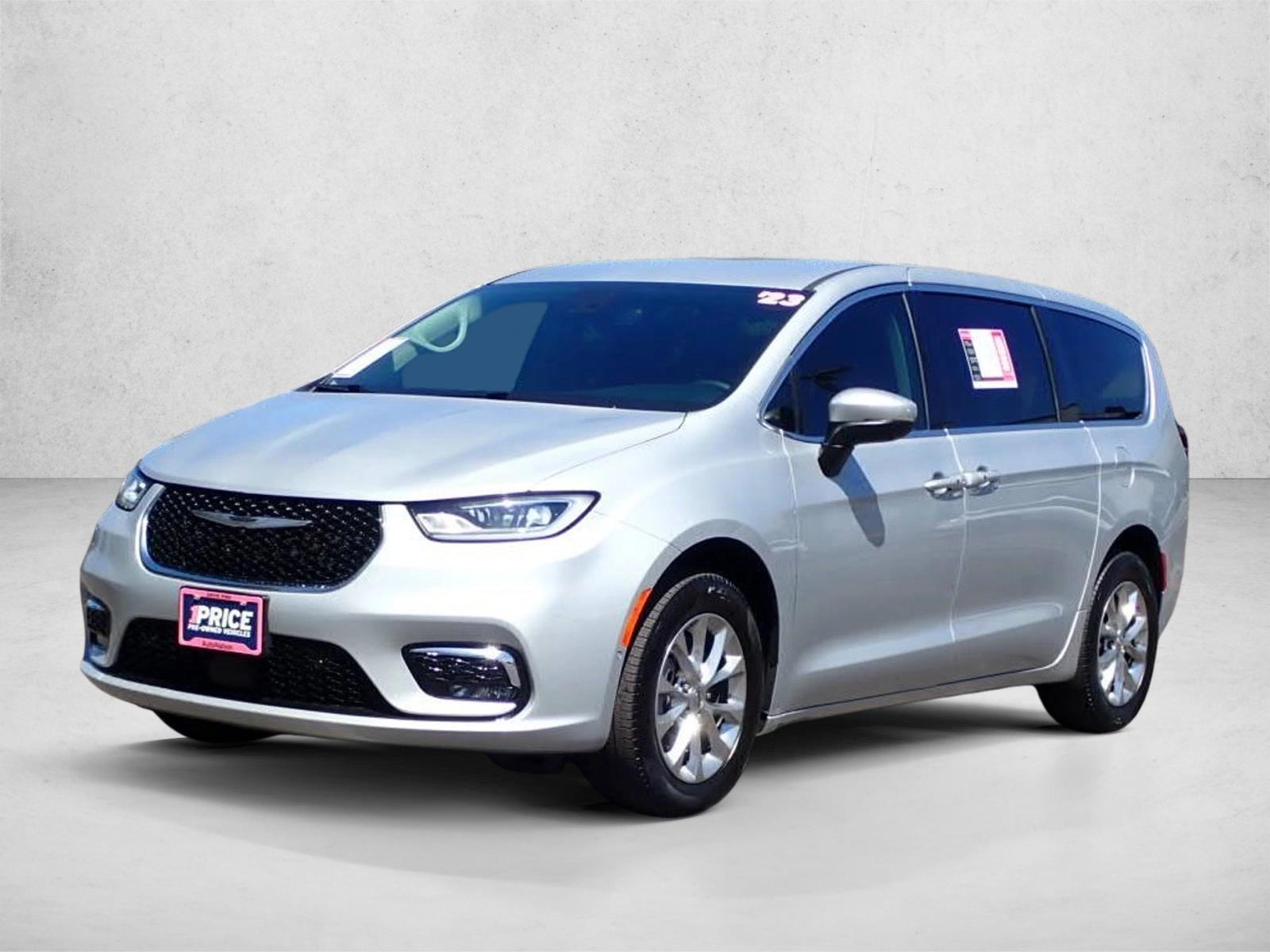 Thumbnail: 2023 Chrysler Pacifica - 1