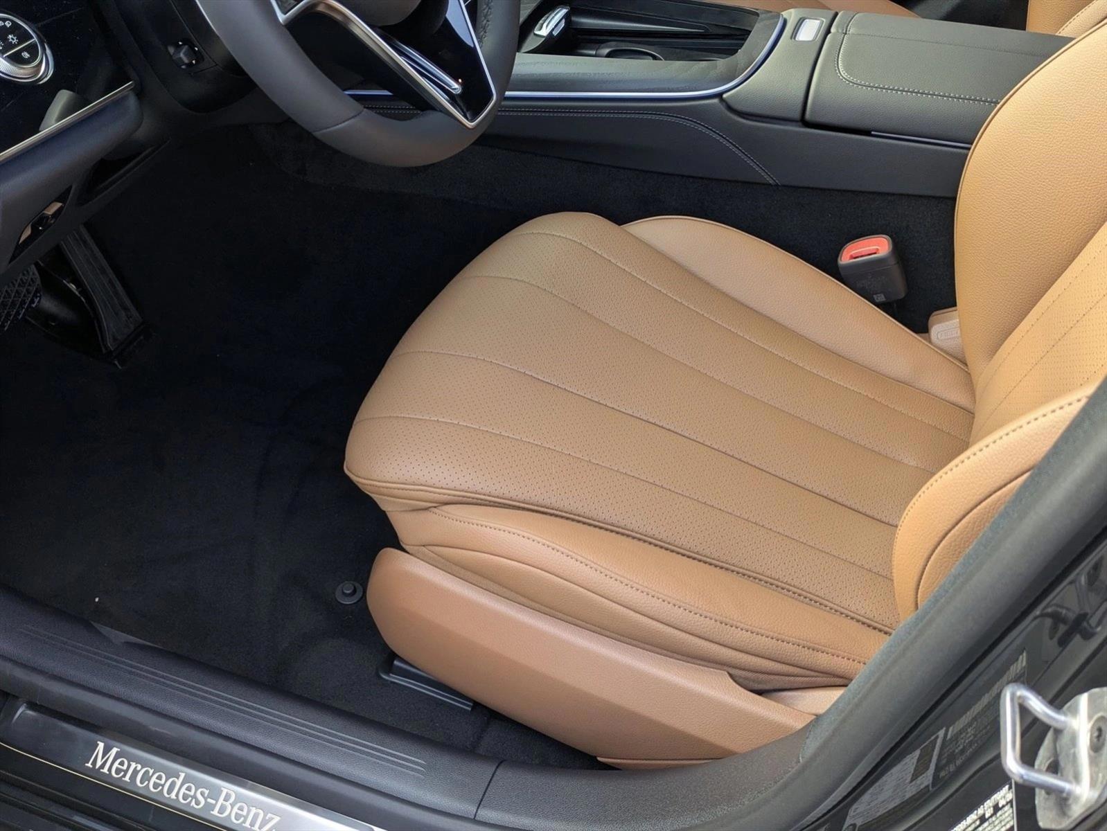 Thumbnail: 2026 Mercedes-Benz E-Class - 4