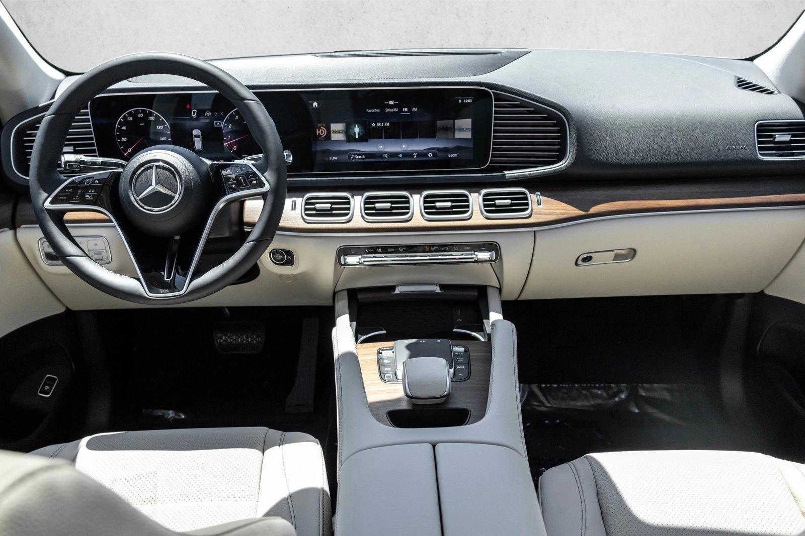 Thumbnail: 2026 Mercedes-Benz GLE - 4