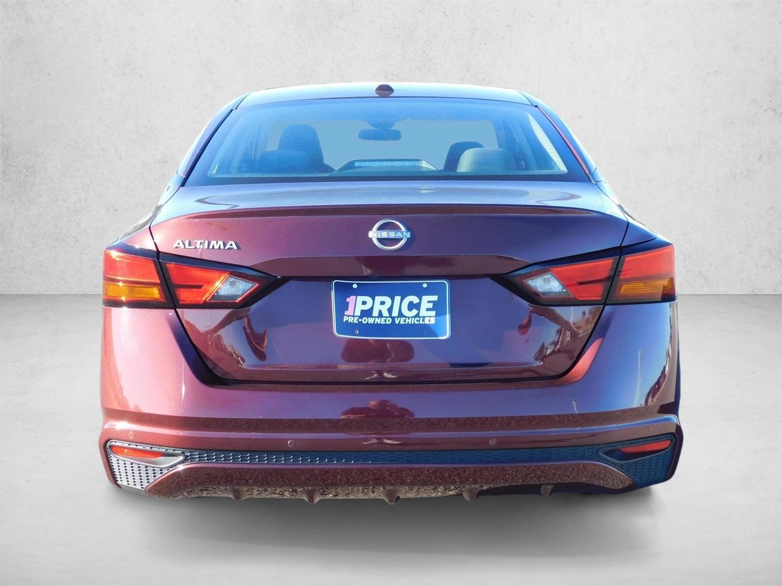 2025 Nissan Altima SV - Photo 12