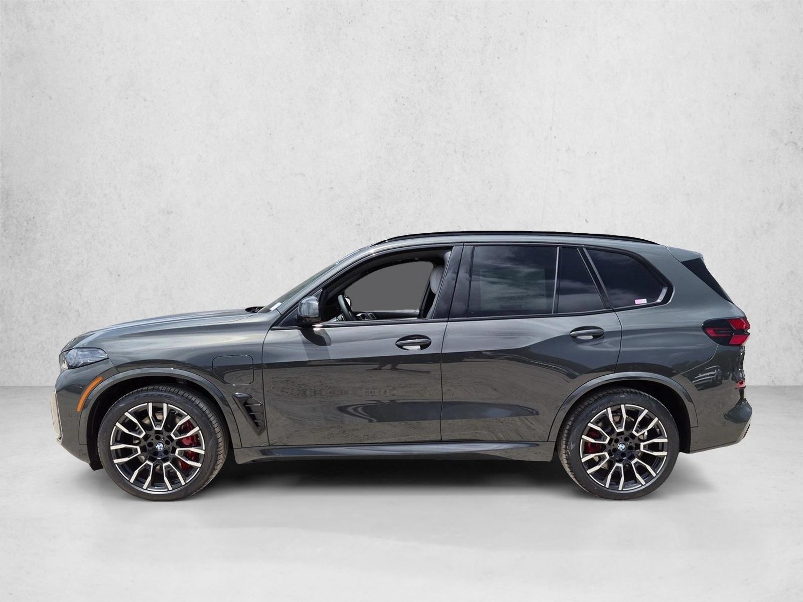 Thumbnail: 2026 BMW X5 - 2