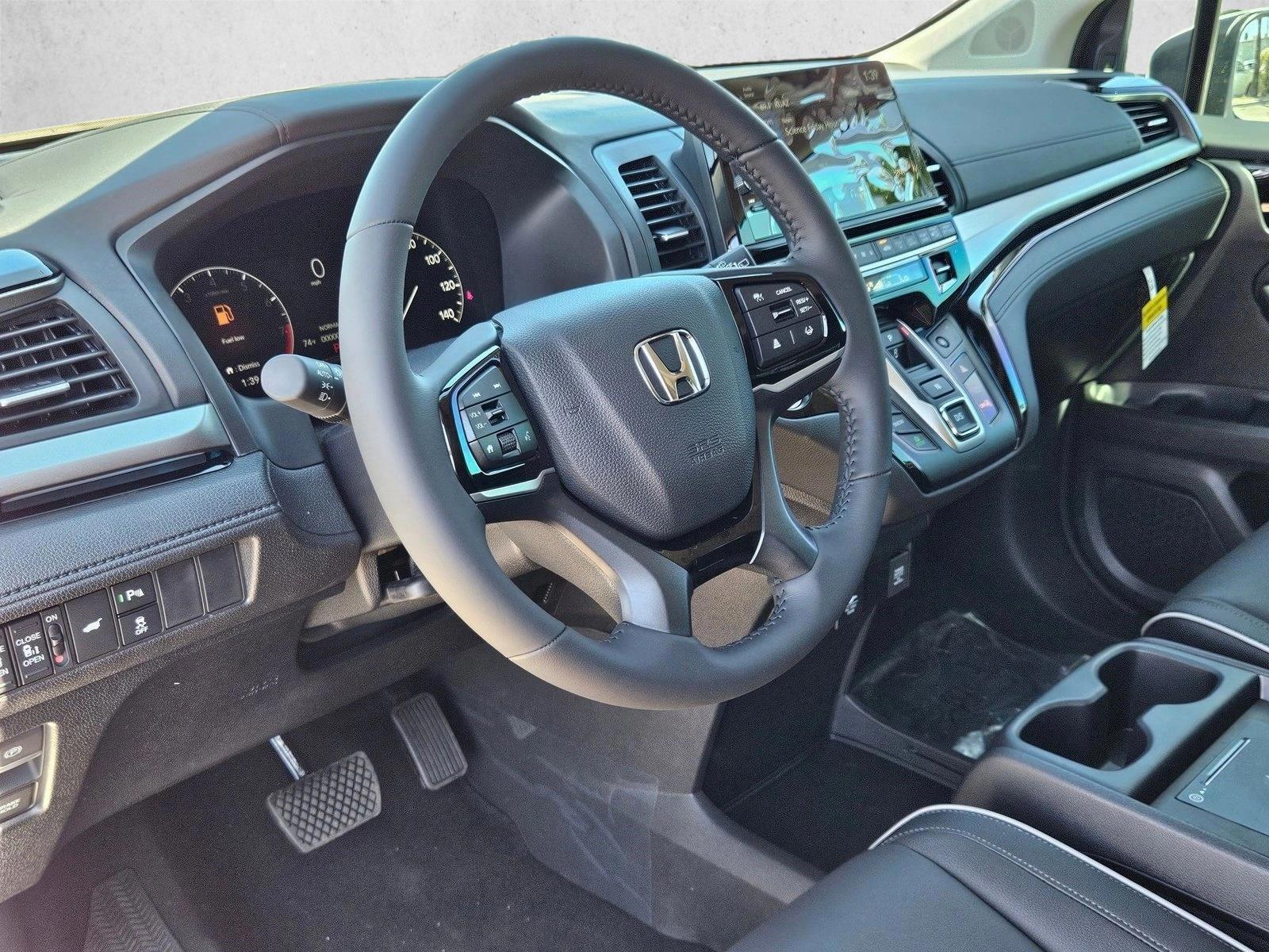 Thumbnail: 2026 Honda Odyssey - 3