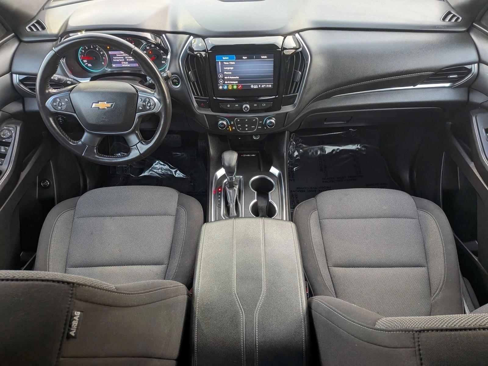 Thumbnail: 2022 Chevrolet Traverse - 3