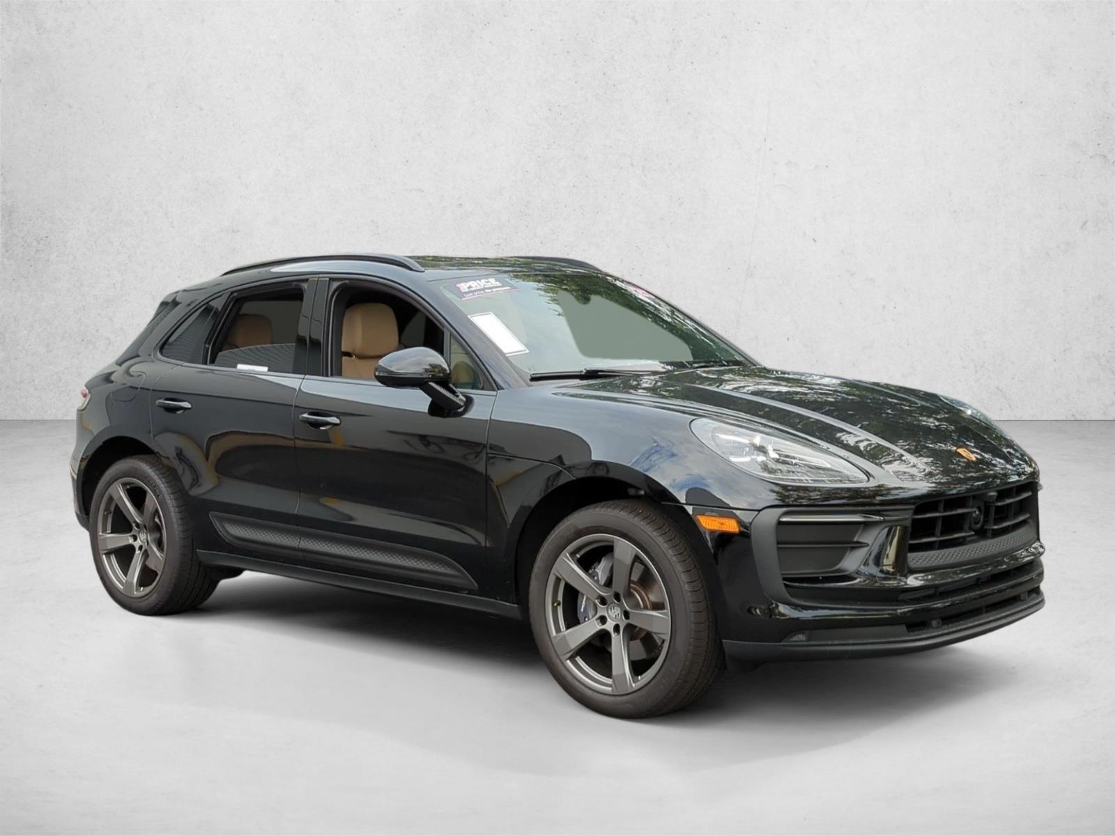 2025 Porsche Macan T - Photo 7