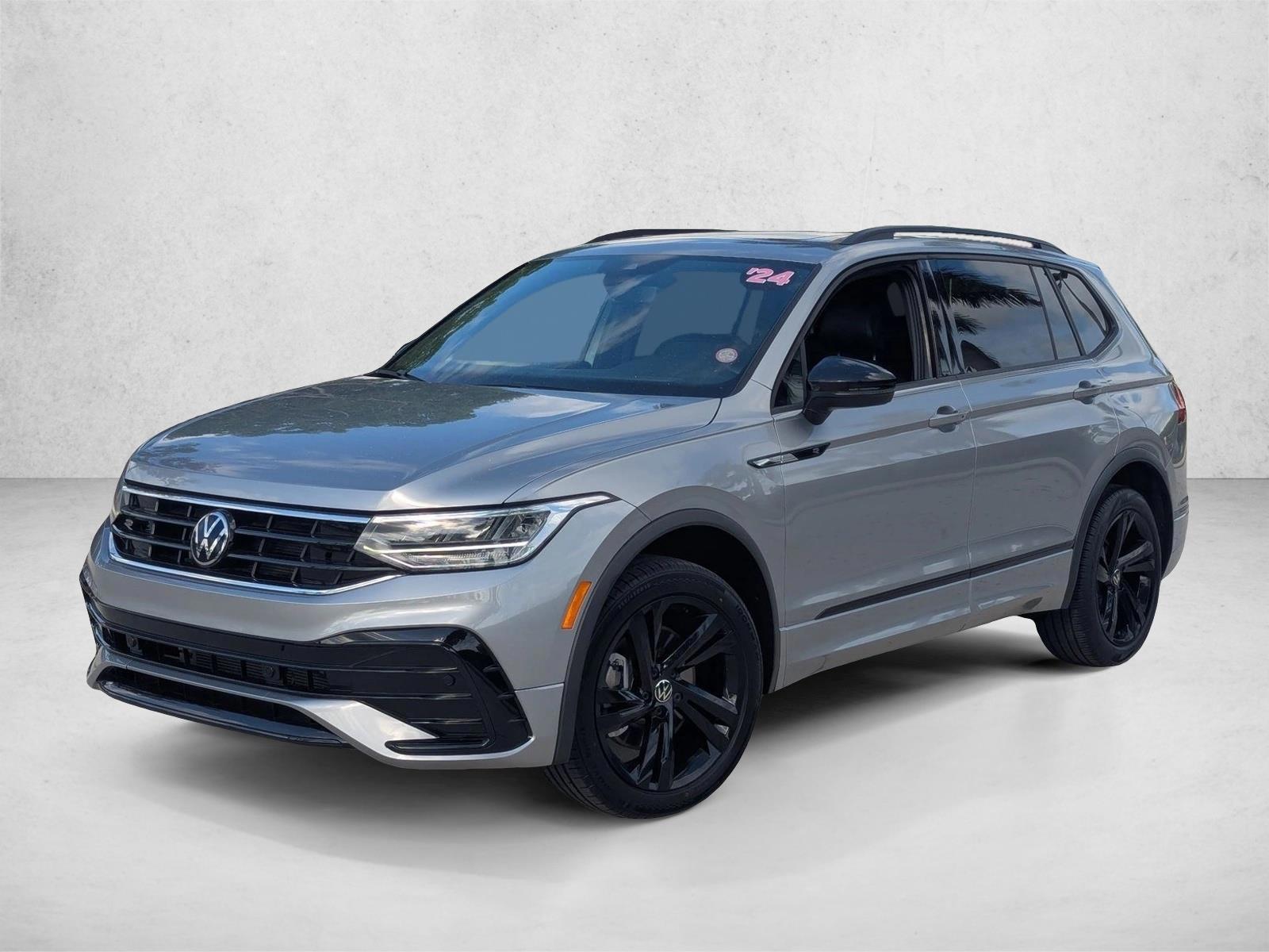Thumbnail: 2024 Volkswagen Tiguan - 1