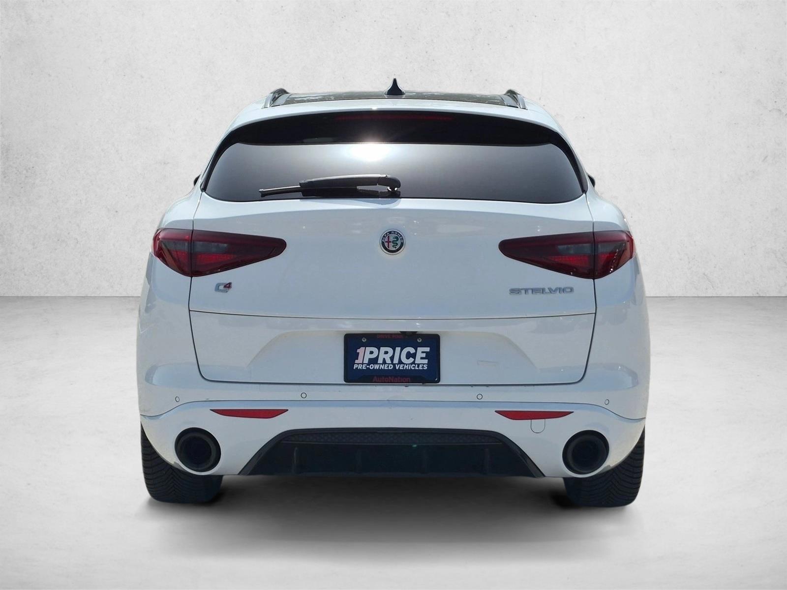 2022 Alfa Romeo Stelvio