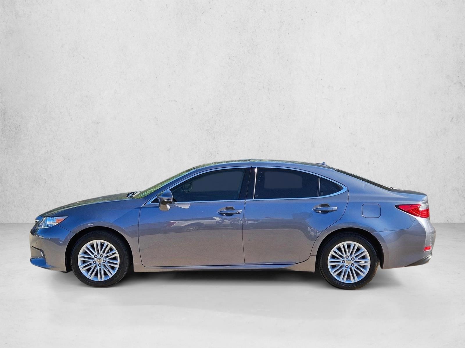 Thumbnail: 2014 Lexus ES - 2