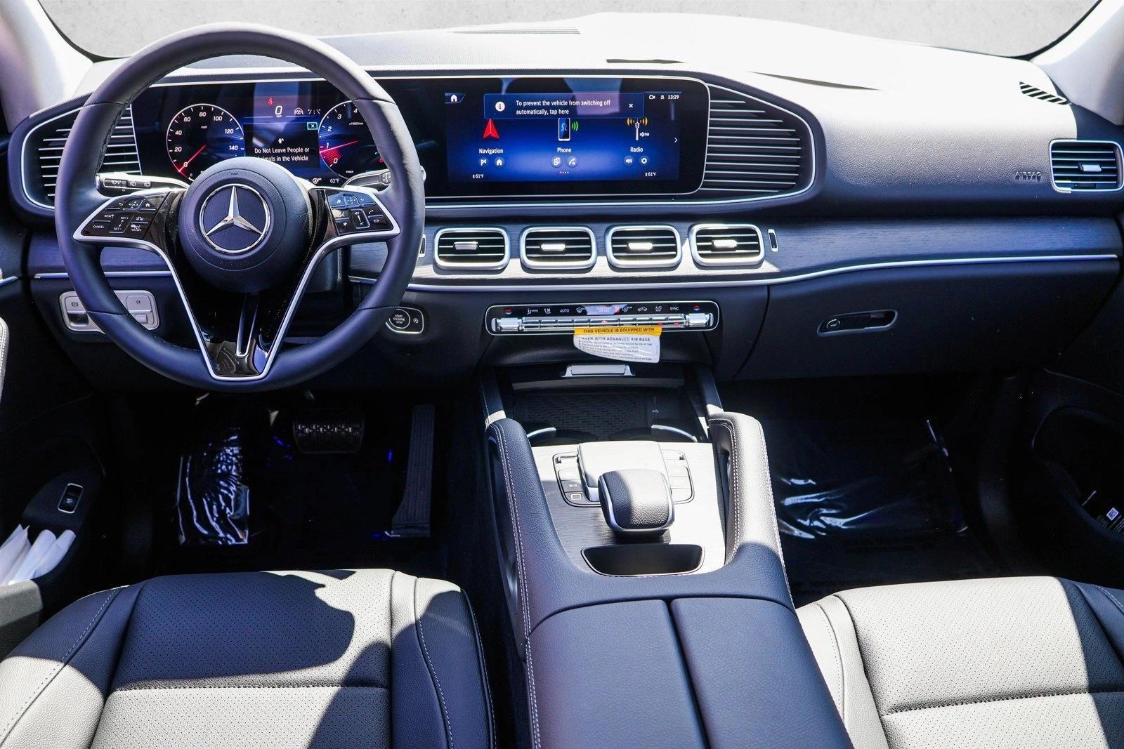 Thumbnail: 2026 Mercedes-Benz GLE - 3