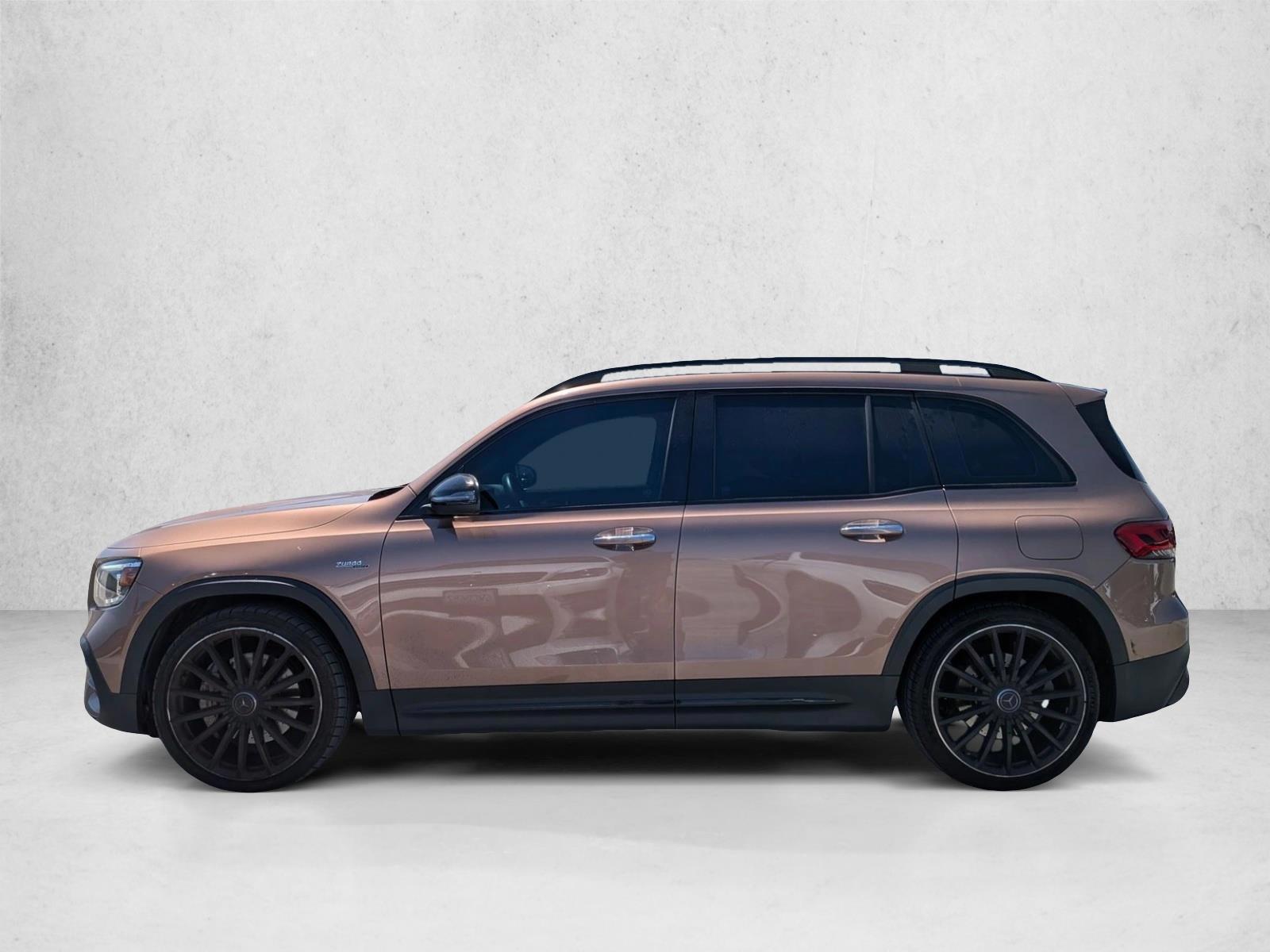 Thumbnail: 2022 Mercedes-Benz GLB - 2