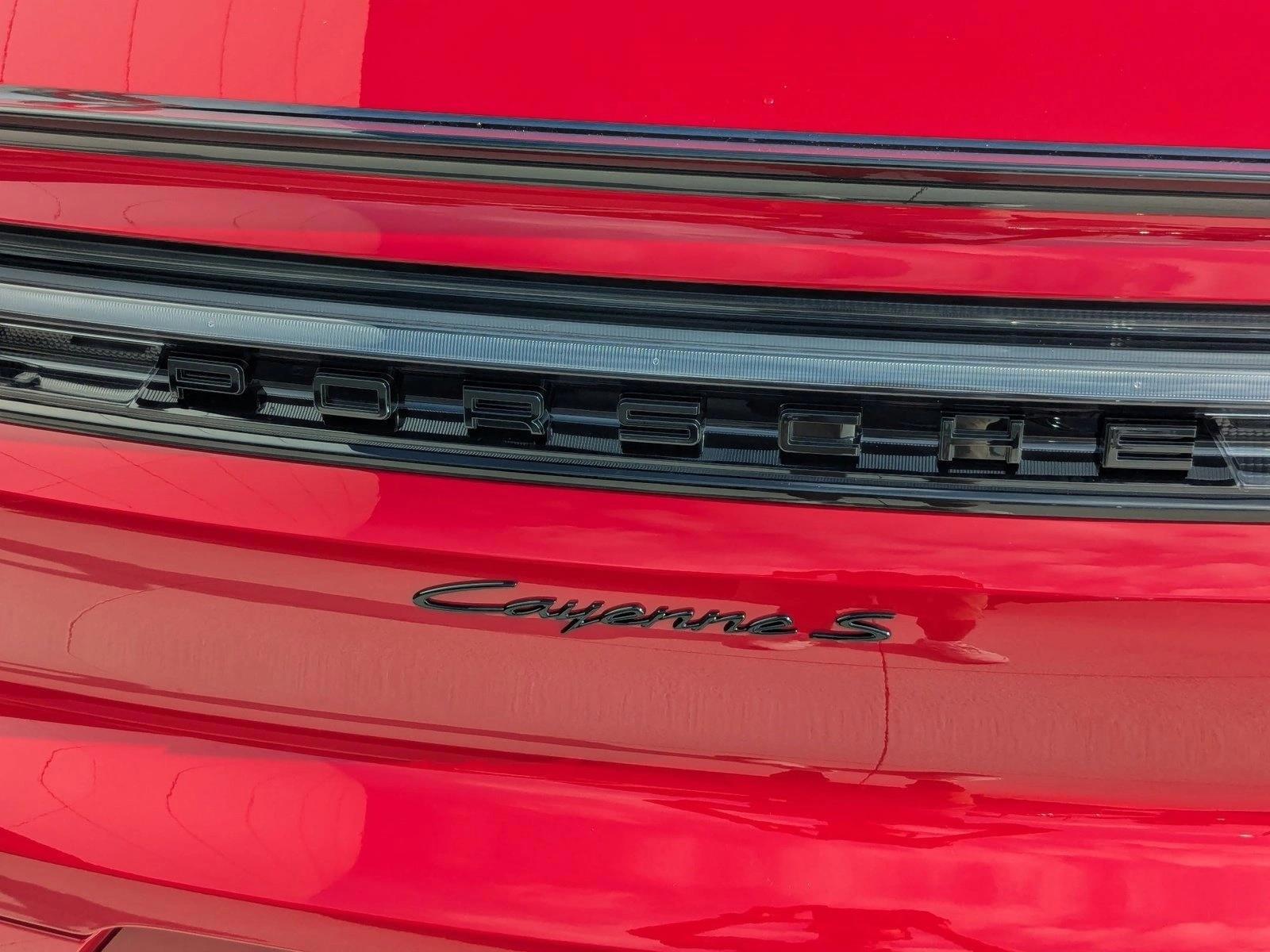 2026 Porsche Cayenne Coup S - Photo 13