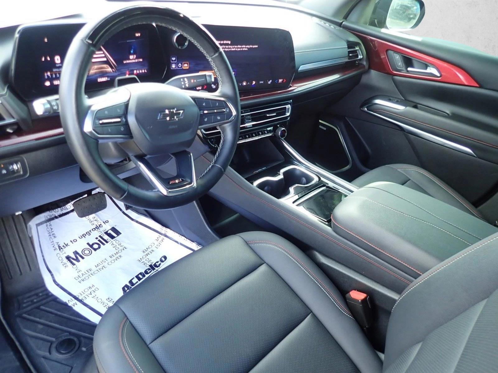 Thumbnail: 2024 Chevrolet Traverse - 3