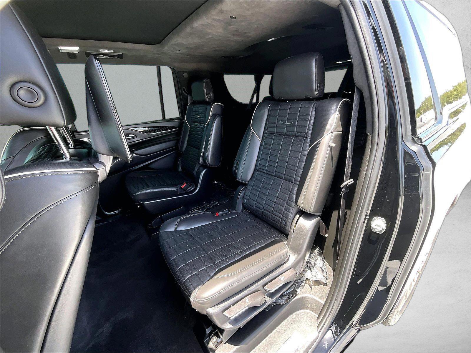 2023 Cadillac Escalade ESV V-Series - Photo 28