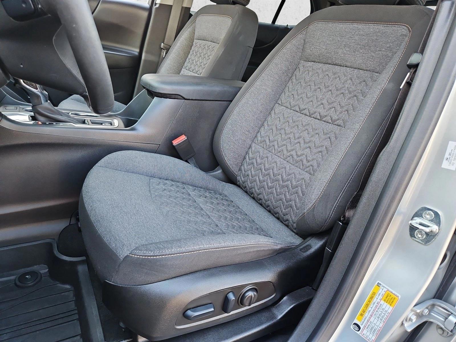 Thumbnail: 2022 Chevrolet Equinox - 5