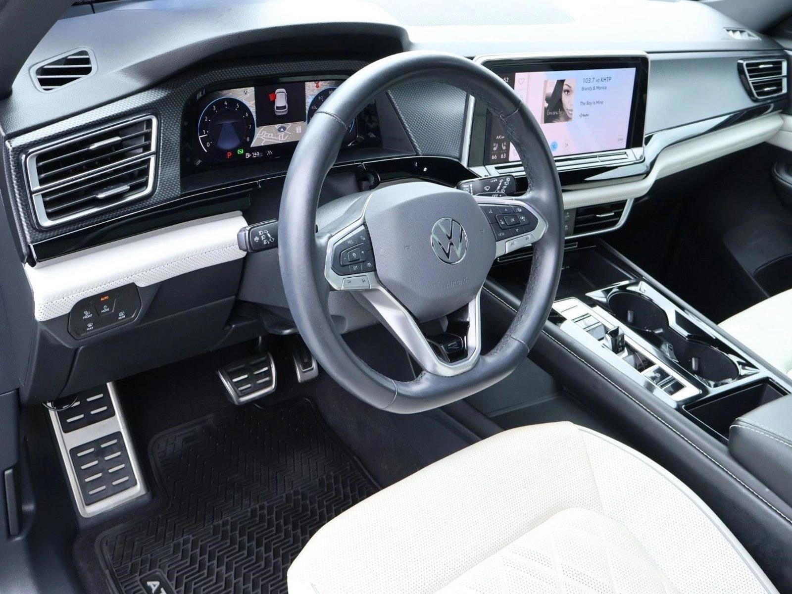Thumbnail: 2024 Volkswagen Atlas - 3