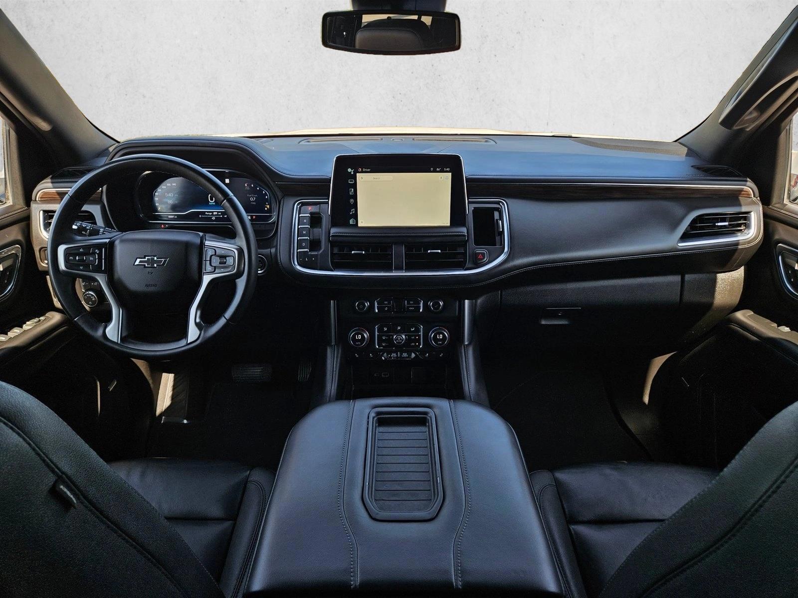 2023 Chevrolet Suburban Z71 - Photo 18