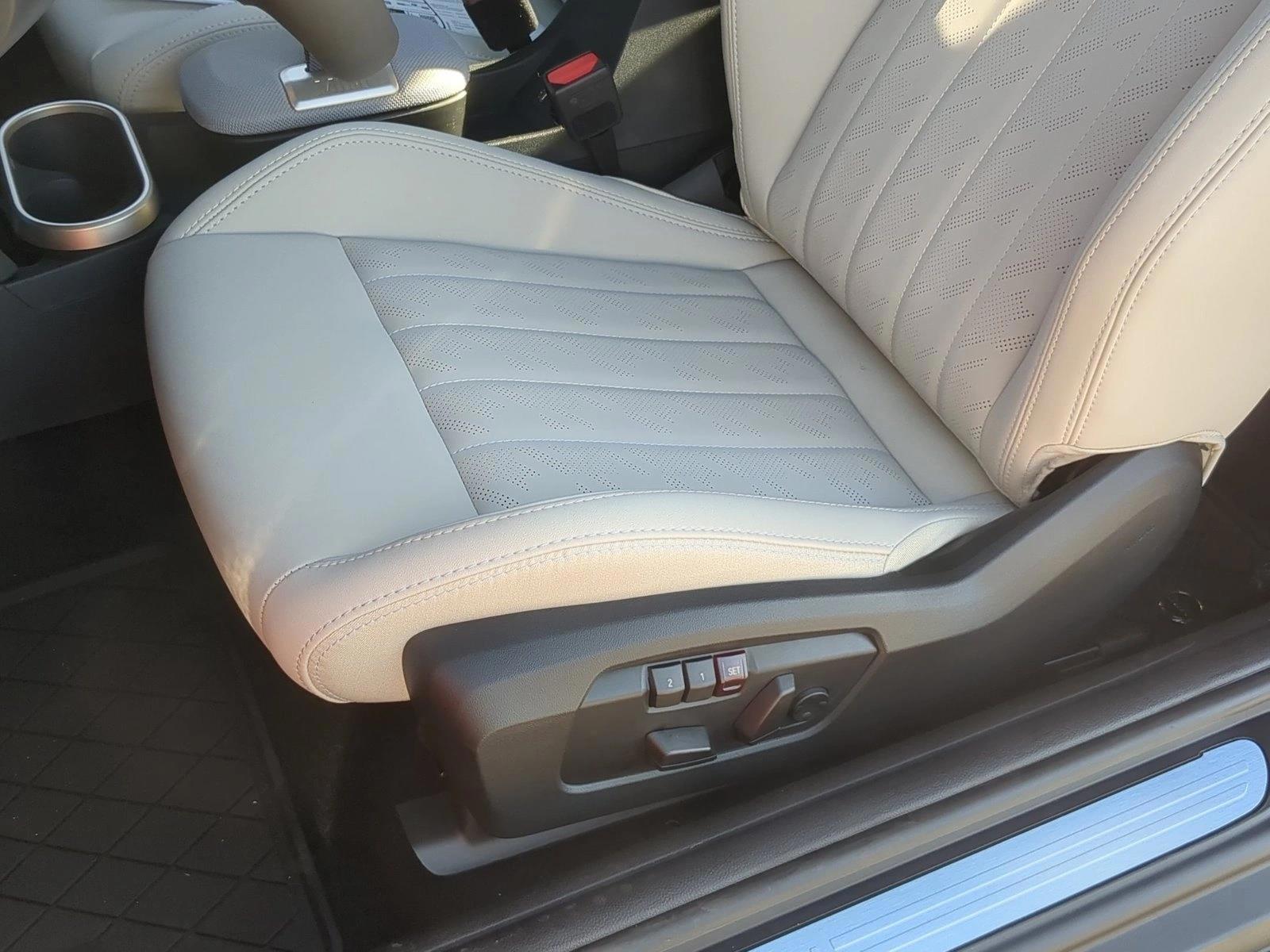 Thumbnail: 2027 MINI Cooper Hardtop - 3