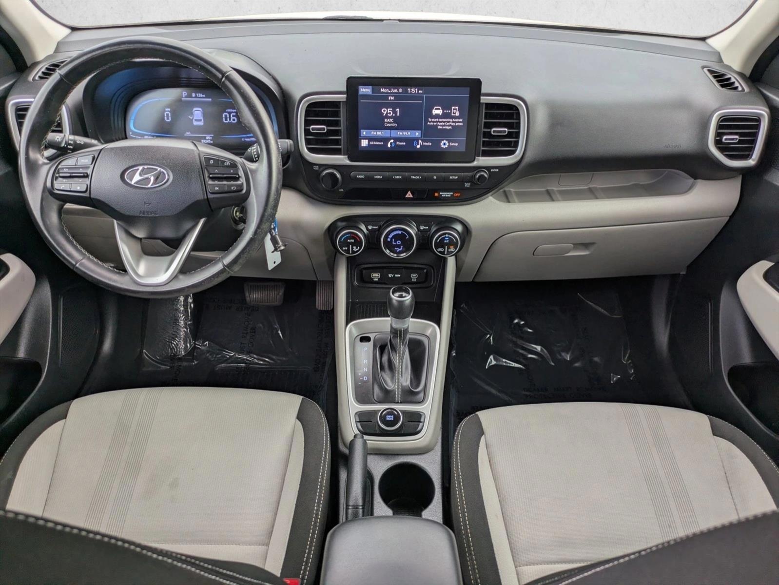 Thumbnail: 2023 Hyundai Venue - 3