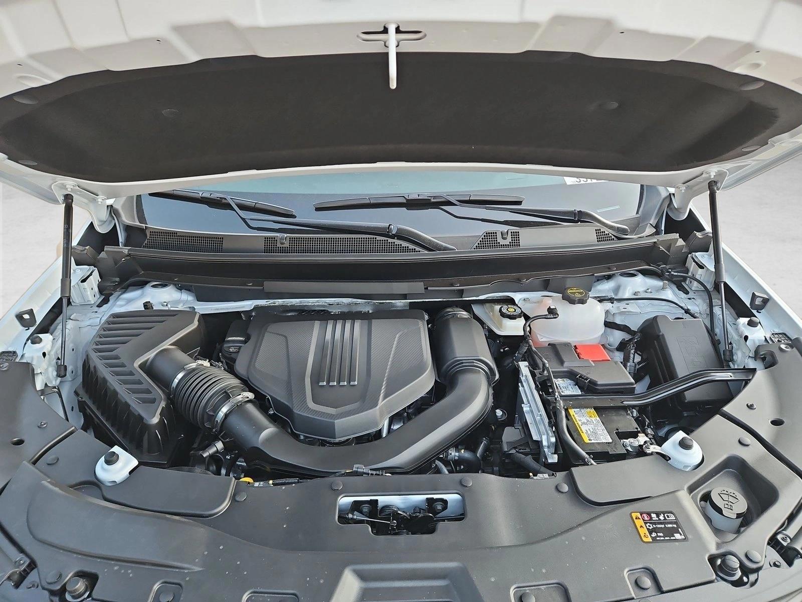2027 Chevrolet Traverse LT - Photo 17