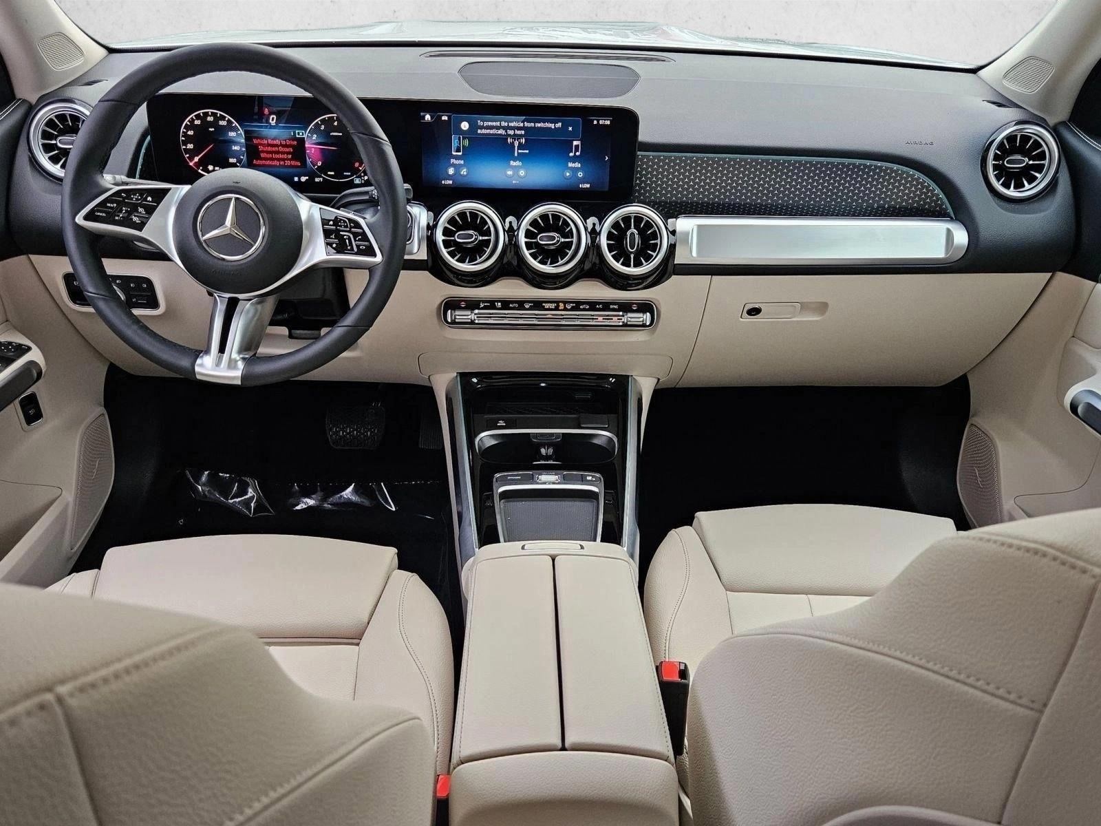 Thumbnail: 2026 Mercedes-Benz GLB - 4
