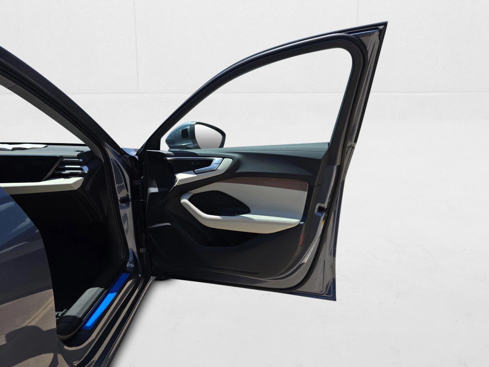 2025 Audi A5 Premium - Photo 11