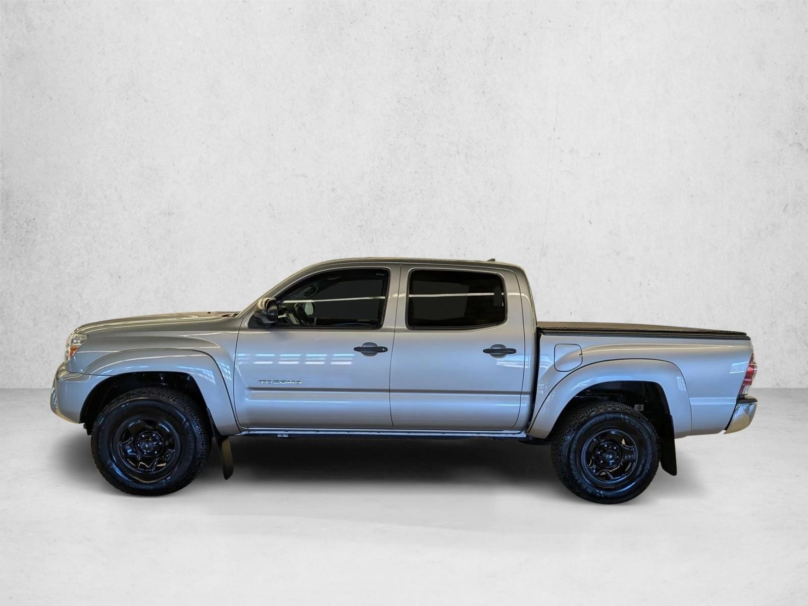Thumbnail: 2015 Toyota Tacoma - 2