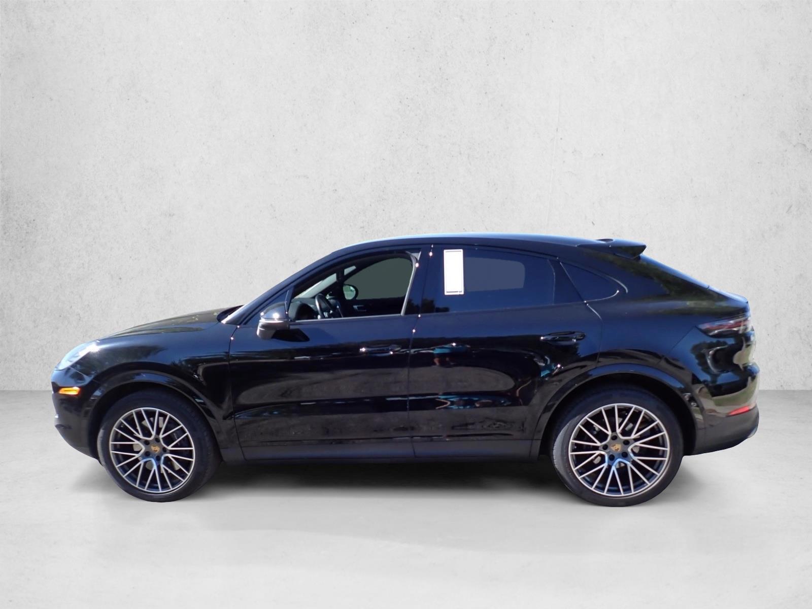 Thumbnail: 2022 Porsche Cayenne - 2
