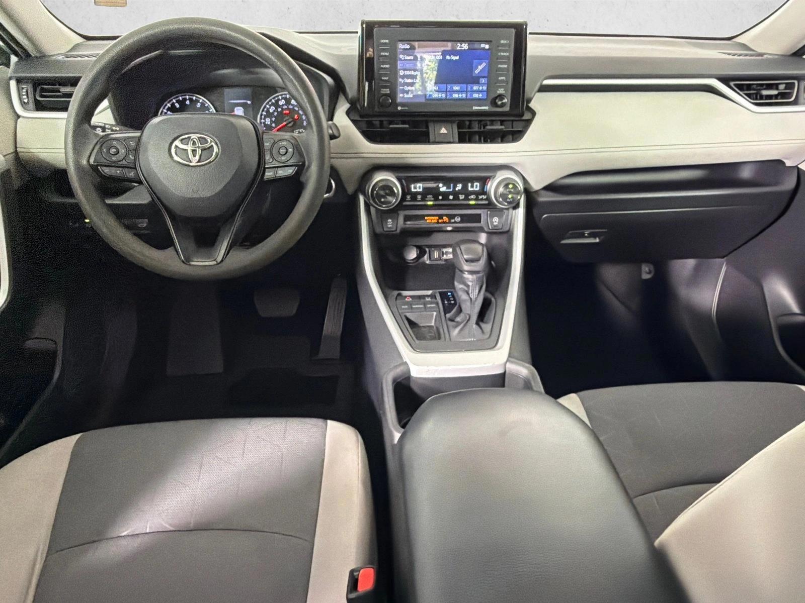 Thumbnail: 2022 Toyota RAV4 - 3