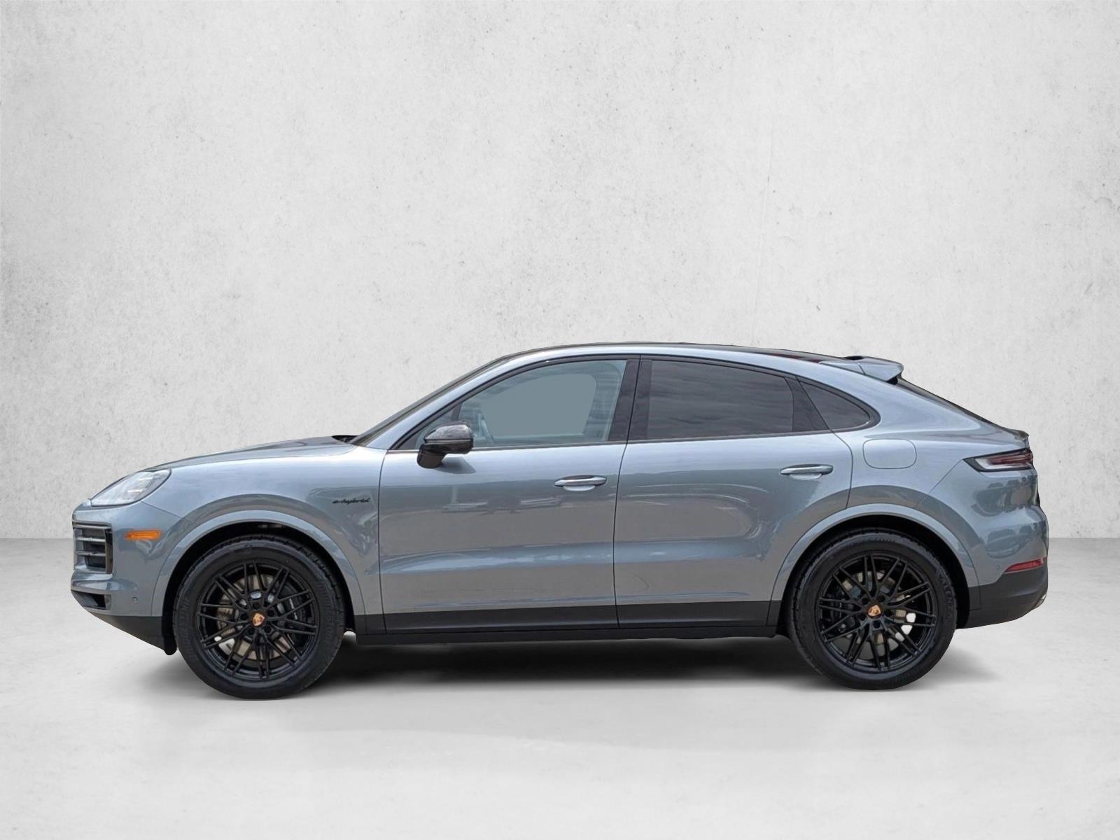 Thumbnail: 2026 Porsche Cayenne - 2