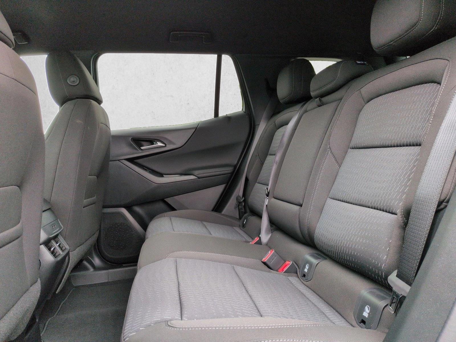 Thumbnail: 2026 Chevrolet Equinox - 4