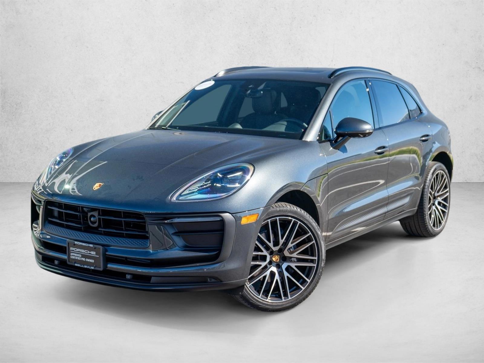 Thumbnail: 2026 Porsche Macan - 1