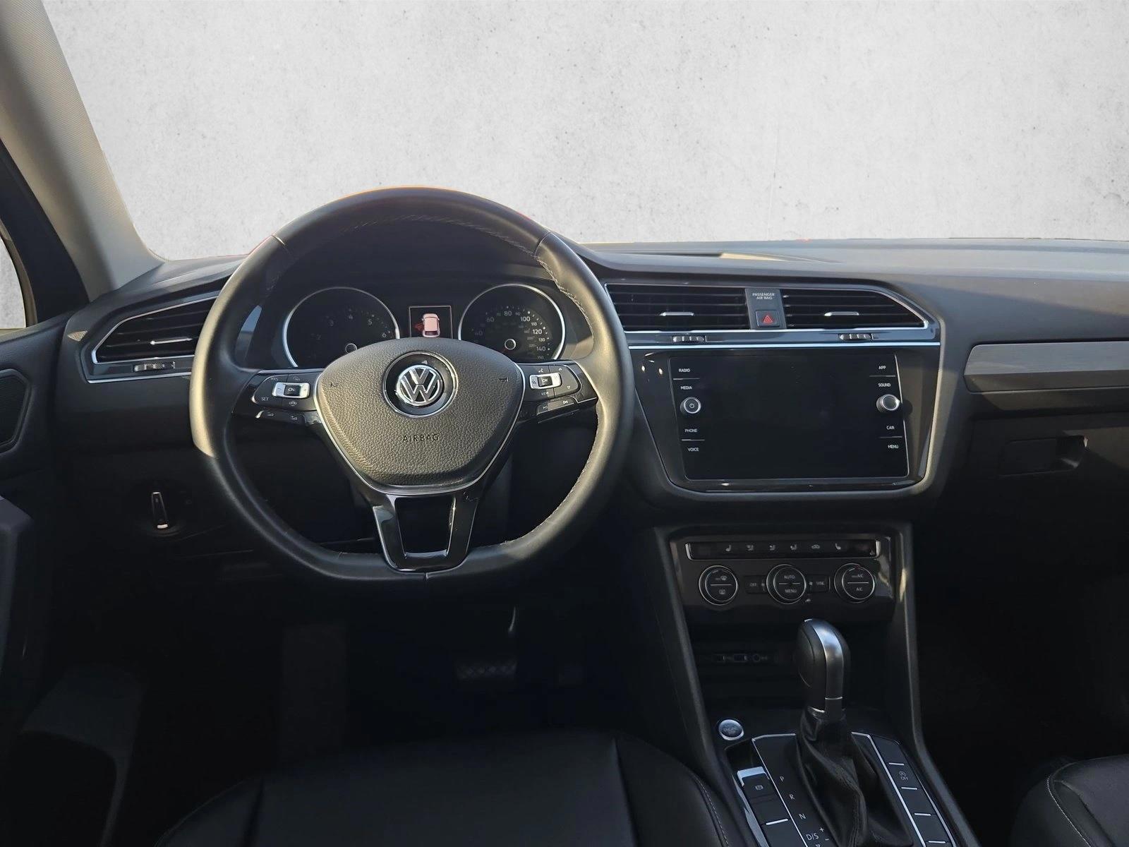 Thumbnail: 2019 Volkswagen Tiguan - 3