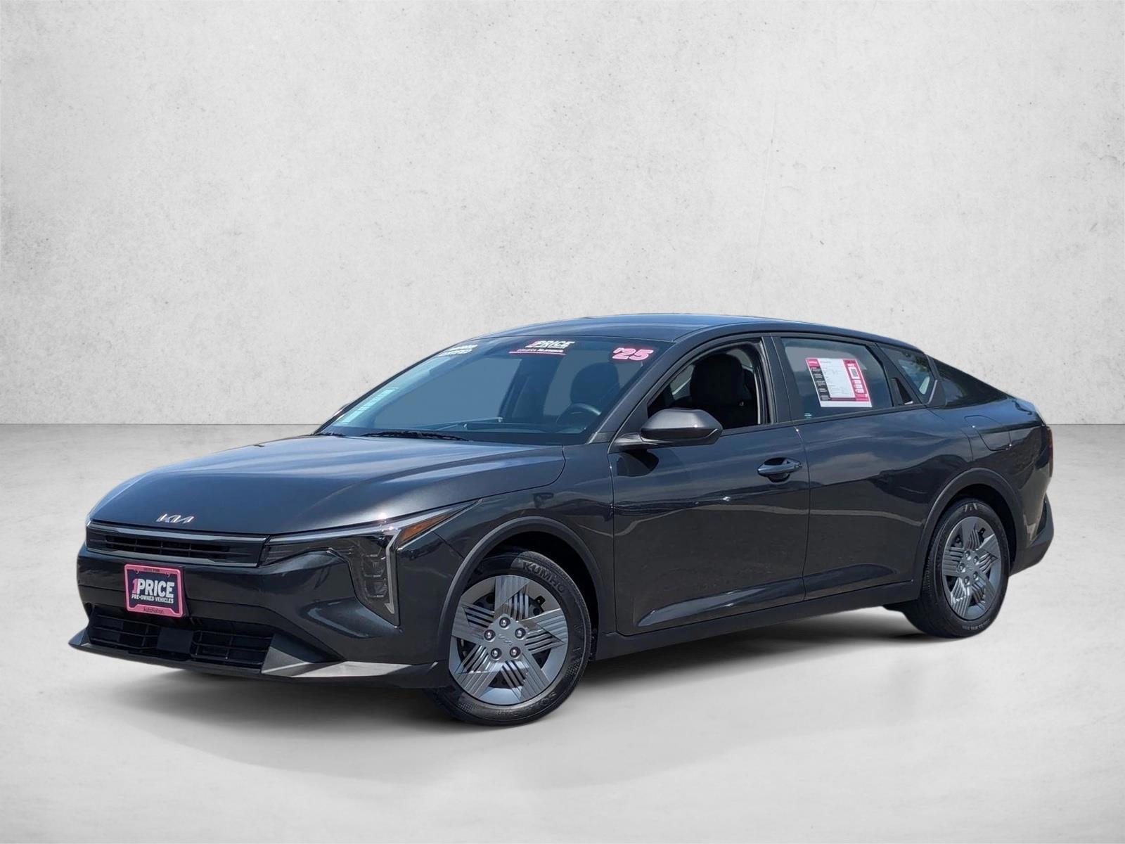 Thumbnail: 2025 Kia K4 - 1